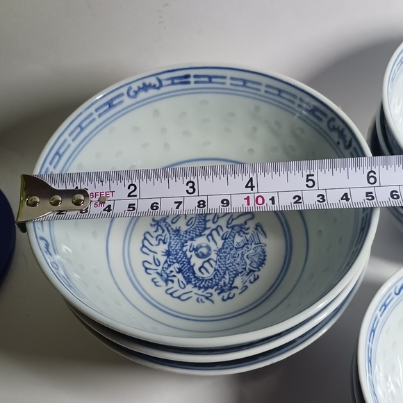 Bundle of 9 Rice Eyes Bowls Dragon & Flower Patterns Blue & White - Picture 4 of 7